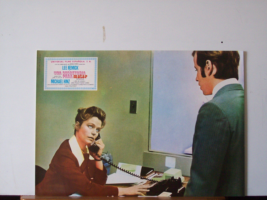 UNA SECRETARIA PARA MATAR