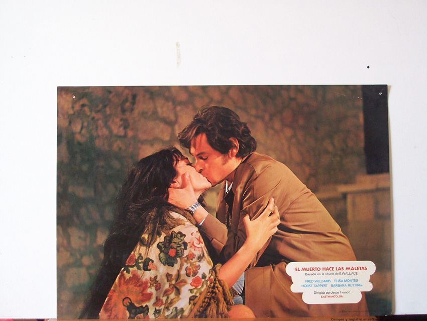 EL MUERTO HACE LAS MALETAS