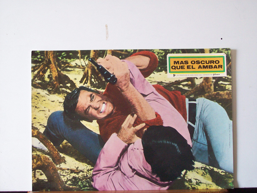 MAS OSCURO QUE EL AMBAR