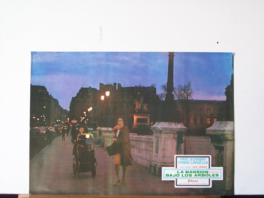 LA MANSION BAJO LOS ARBOLES