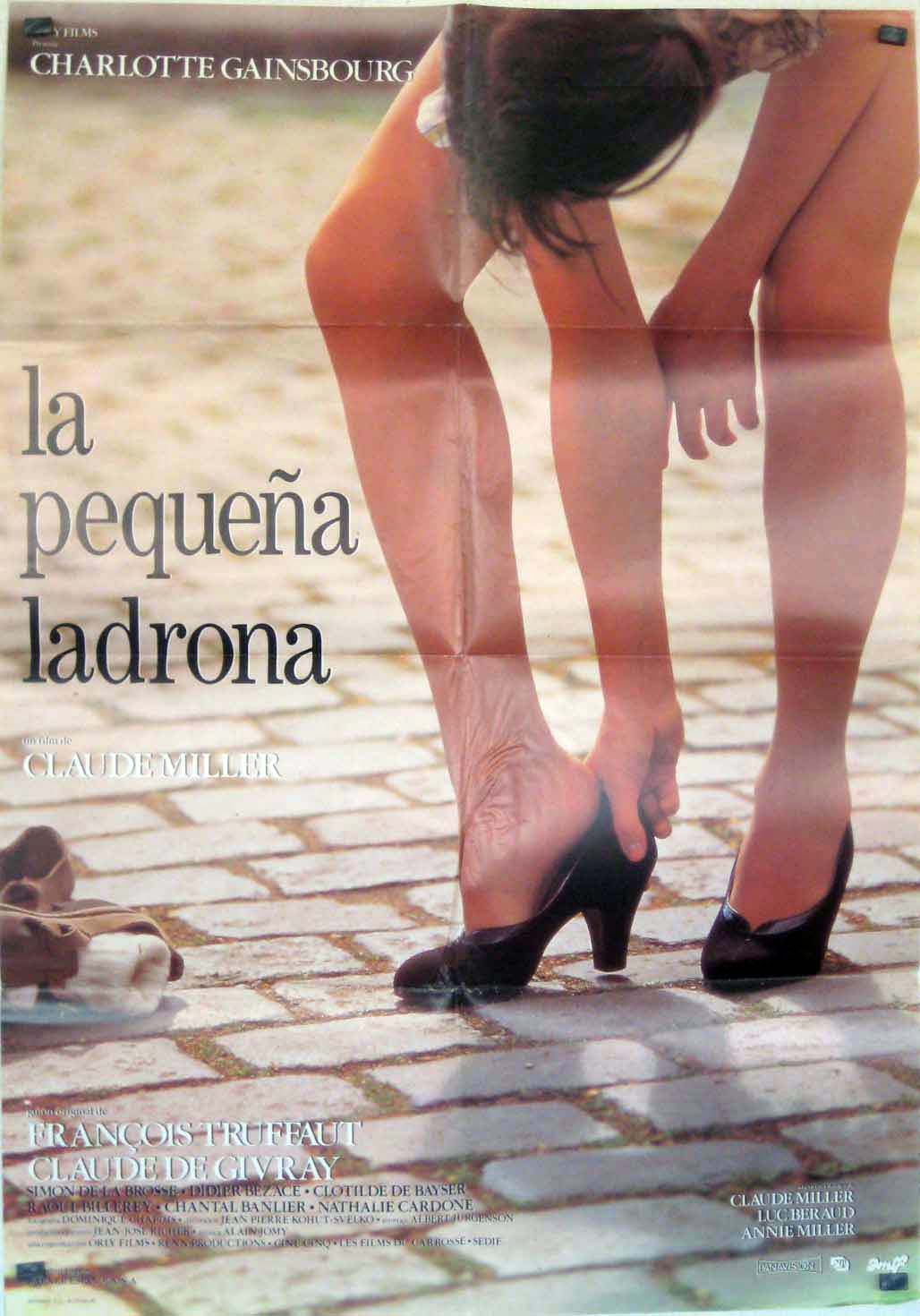 LA PEQUE�A LADRONA