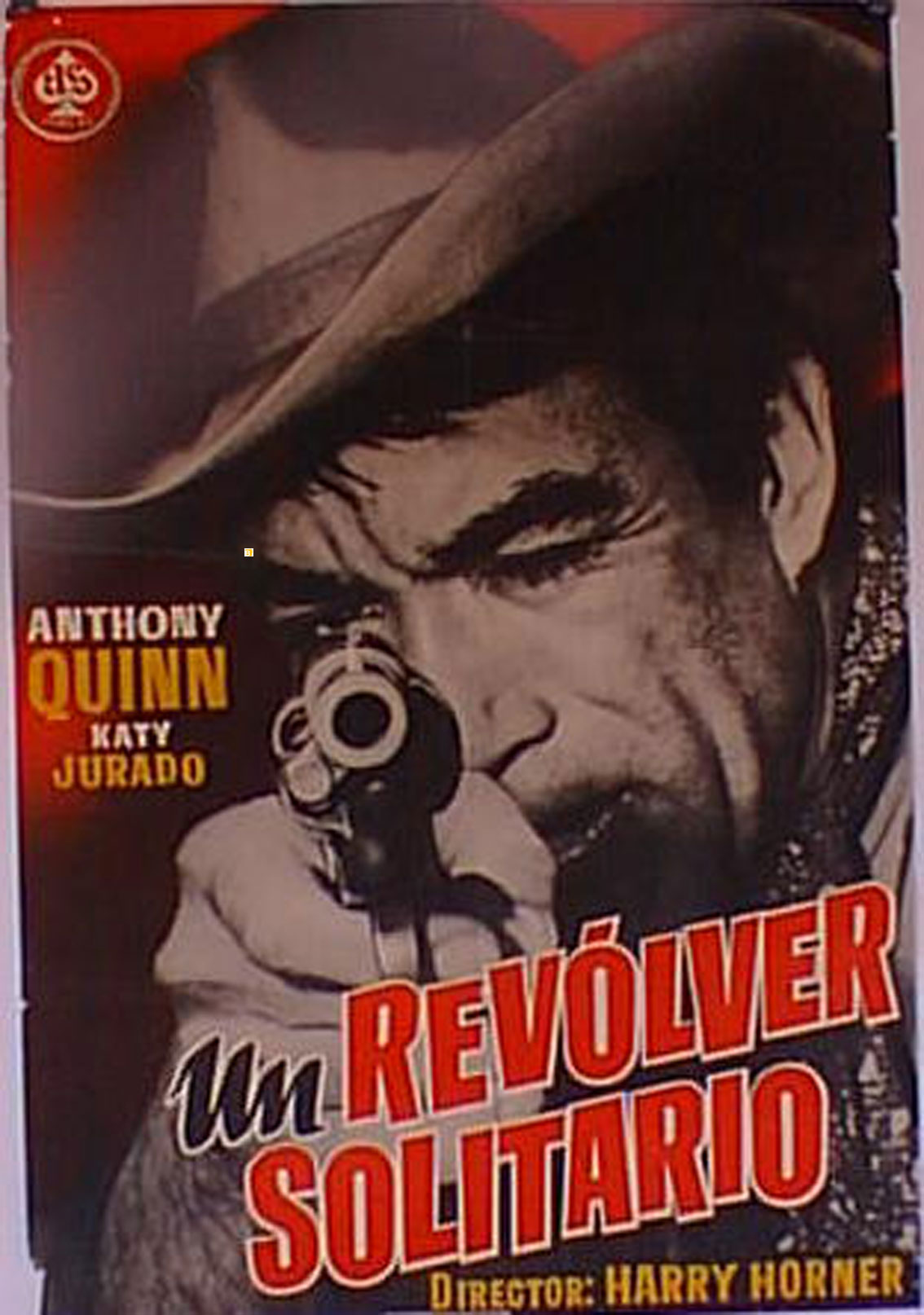 REVOLVER SOLITARIO, UN