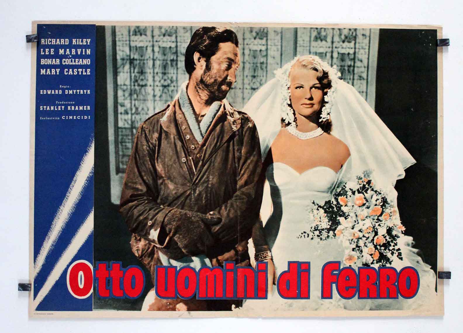 OTTO UOMINI DI FERRO