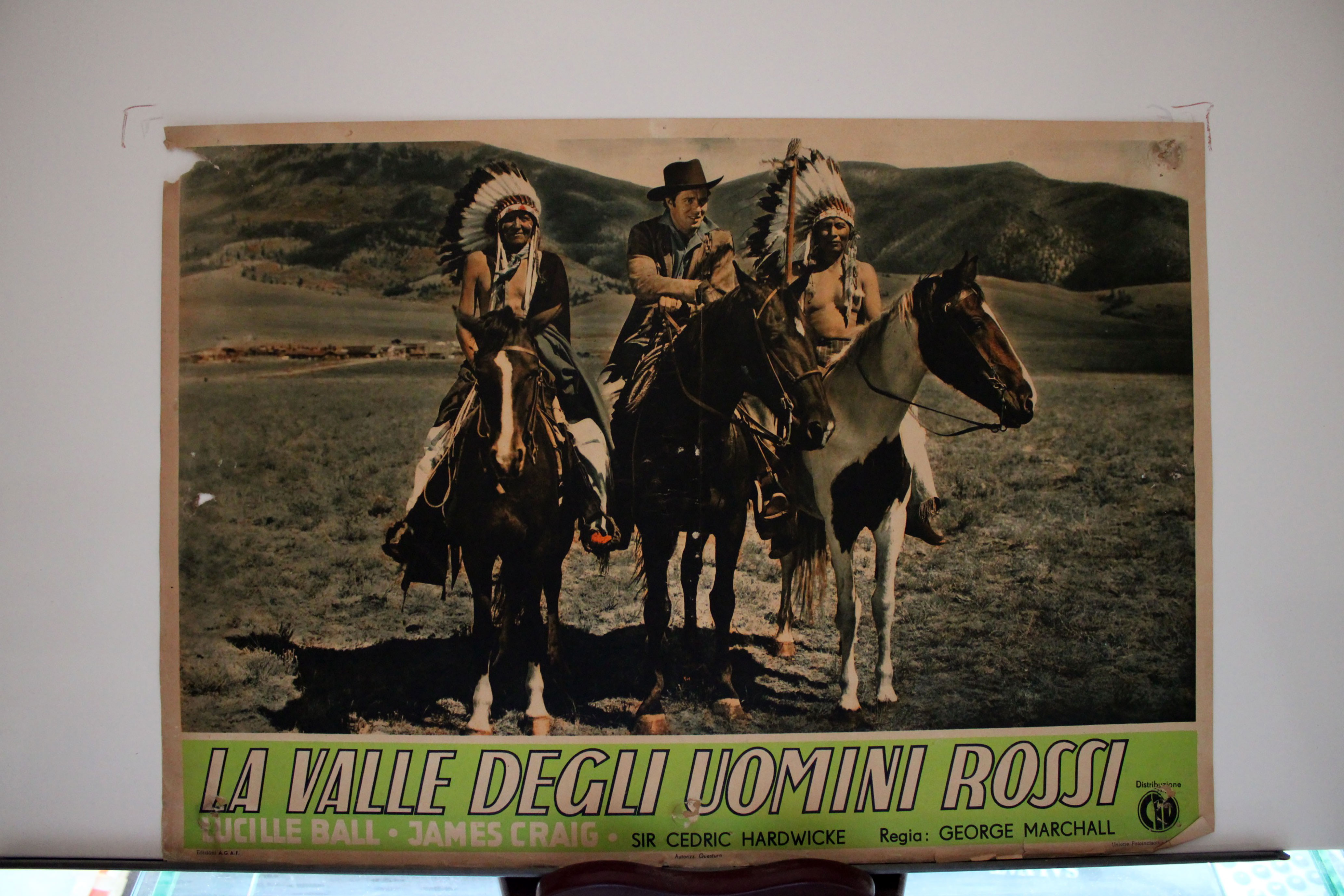 LA VALLE DEGLI UOMINI ROSSI