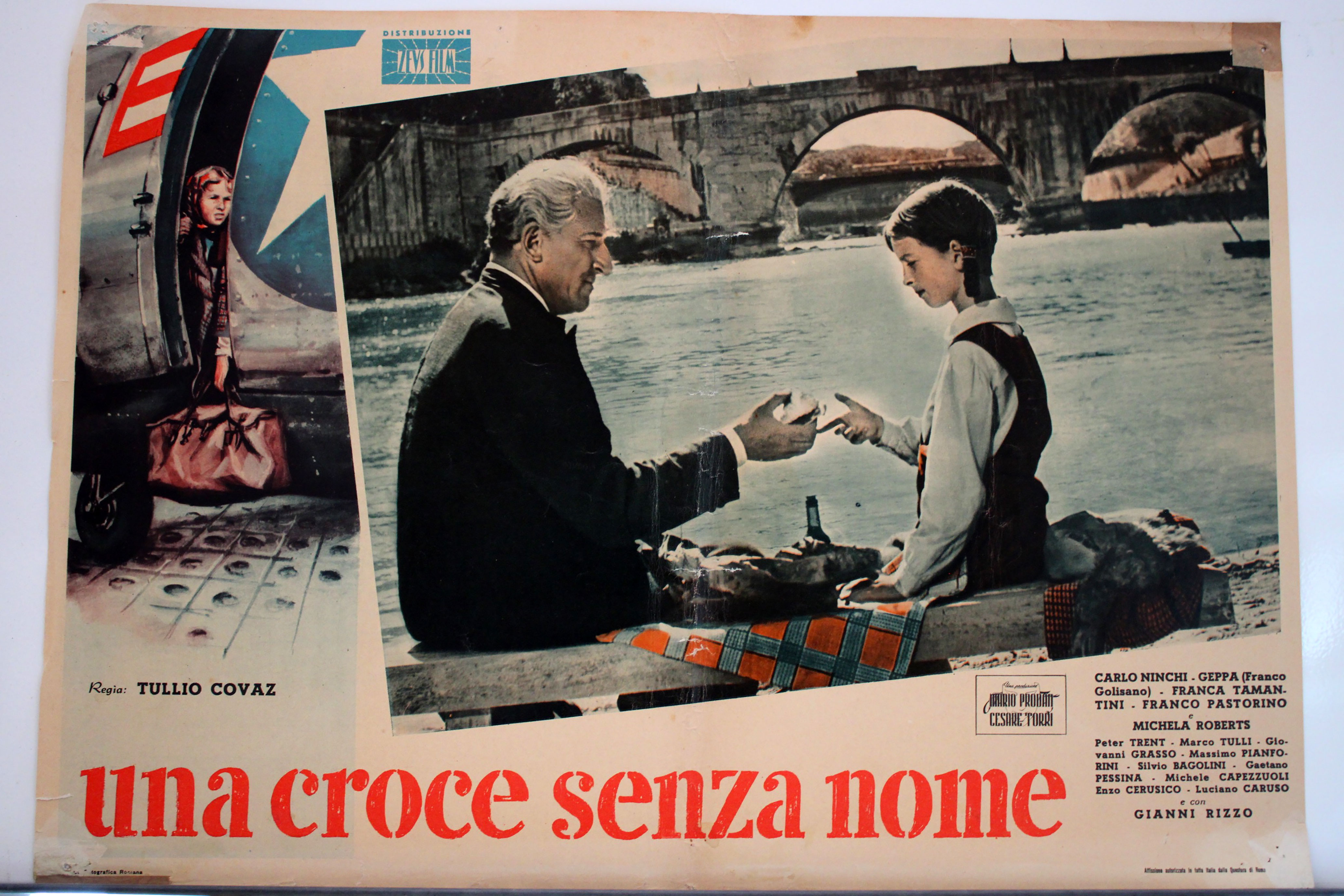 UNA CROCE SENZA NOME