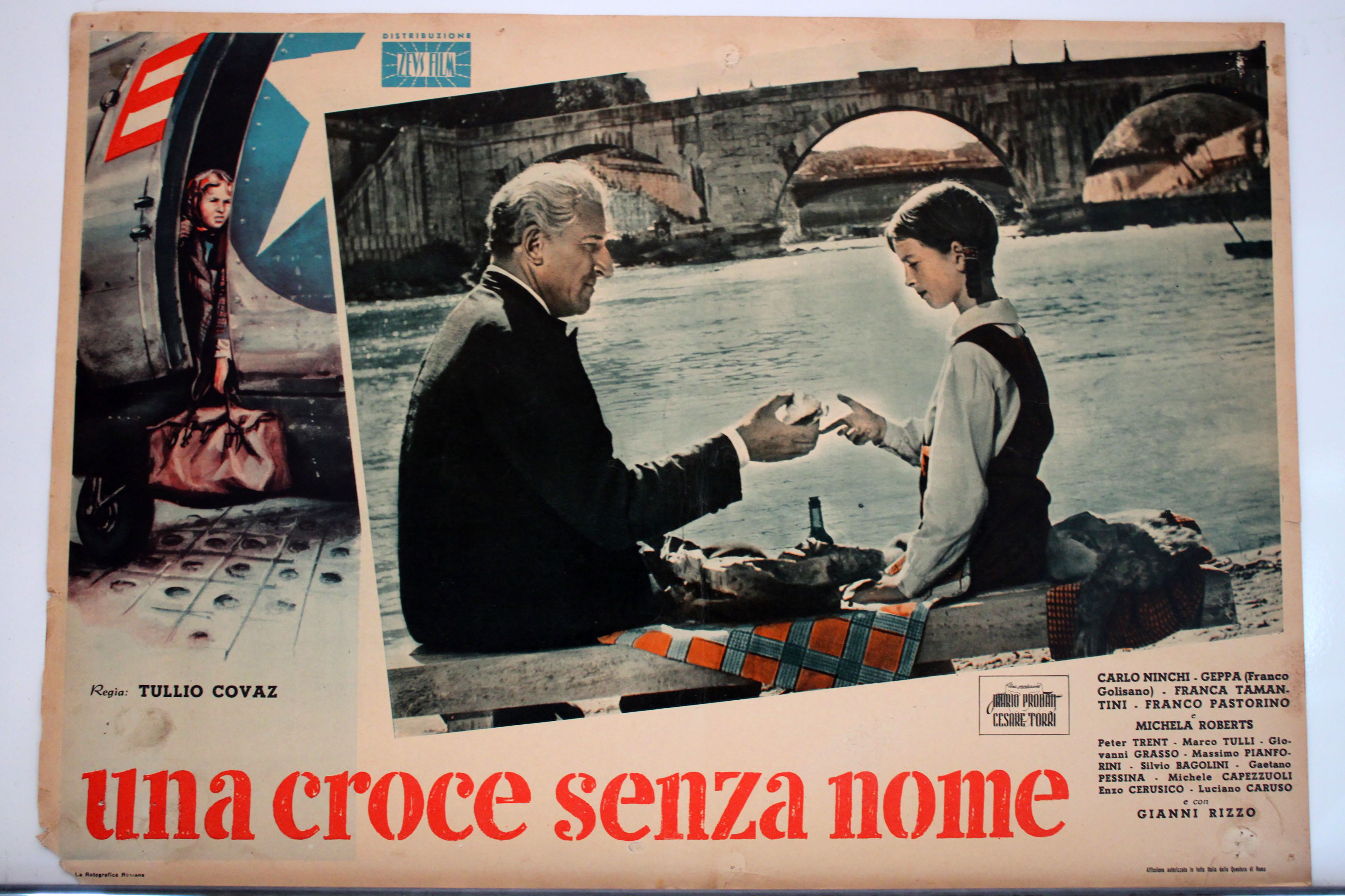 UNA CROCE SENZA NOME