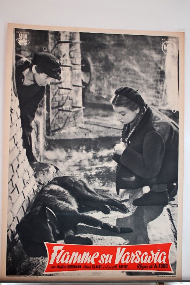 FIAMME SU VARSAVIA