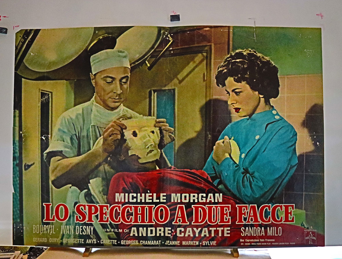 LO SPECCHIO A DUE FACE