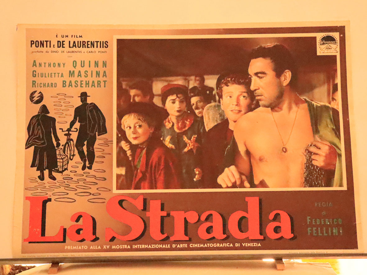 LA STRADA