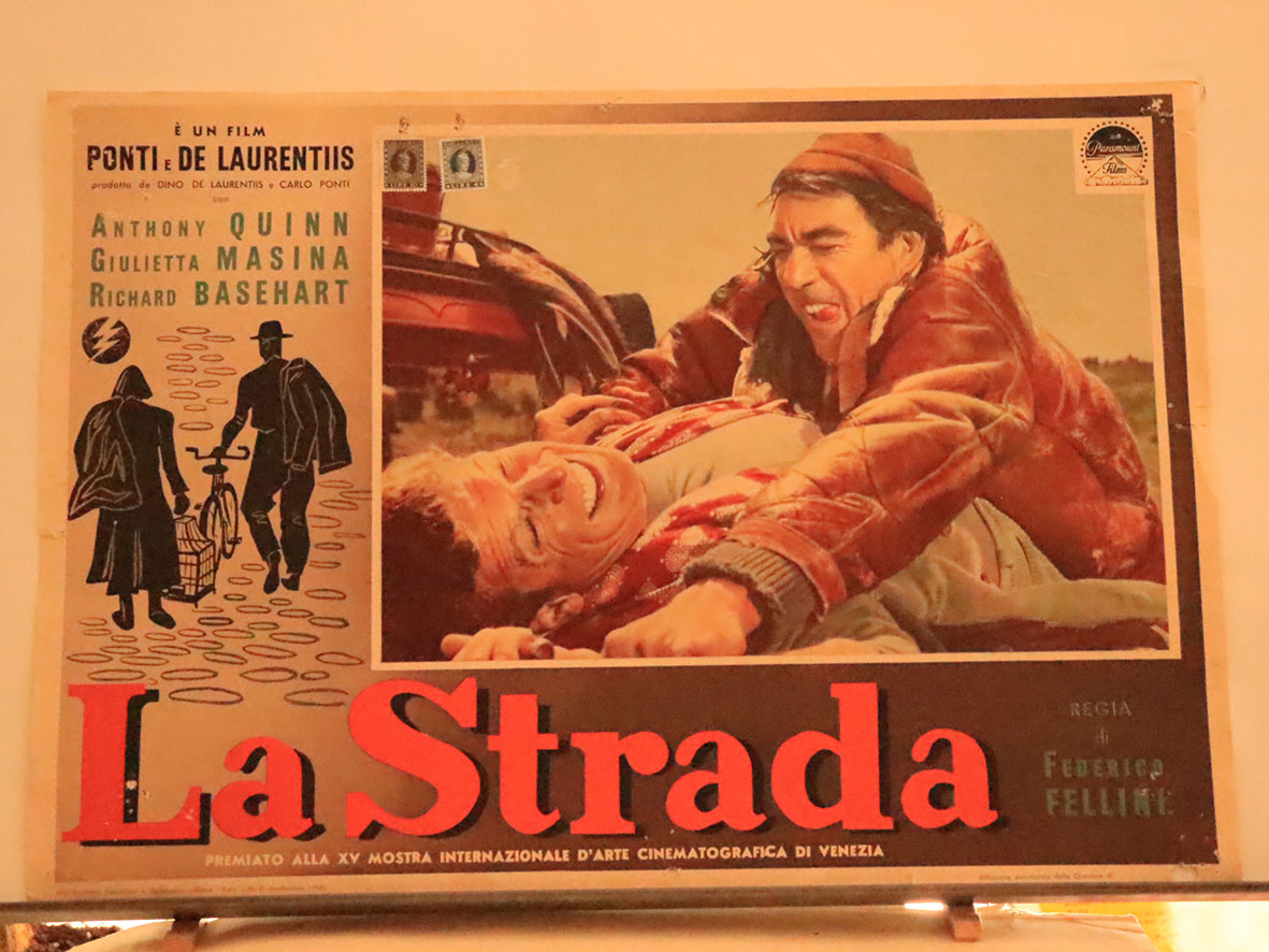 LA STRADA