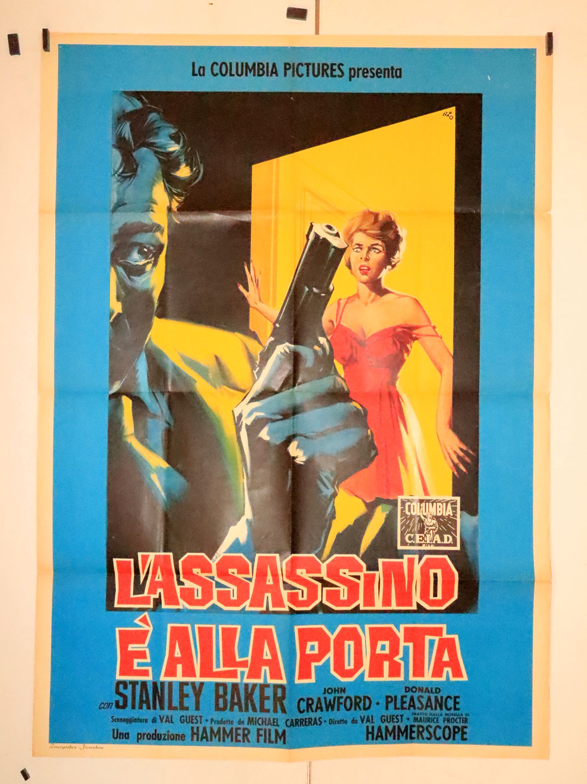 L�ASSASSINO E ALLA PORTA