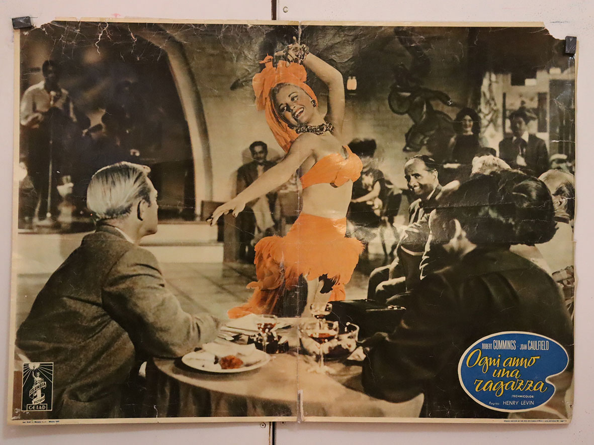 OGNI ANNO UNA RAGAZZA