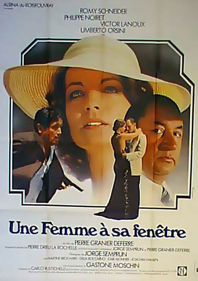 FEMME A SA FENETRE, UNE