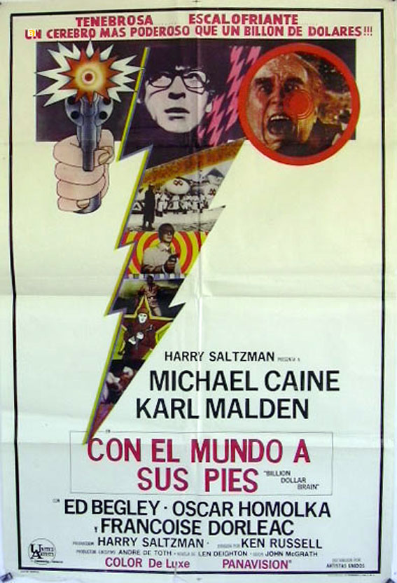 CON EL MUNDO A SUS PIES