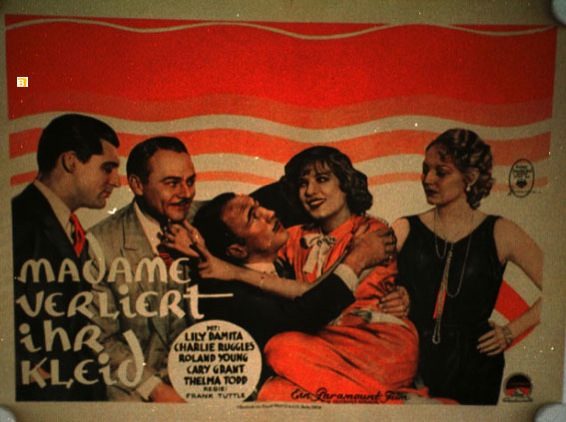 MADAME VERLIERT IHR KLEID