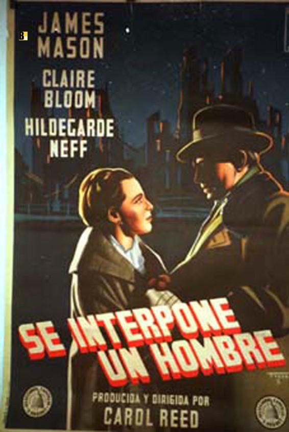 SE INTERPONE UN HOMBRE