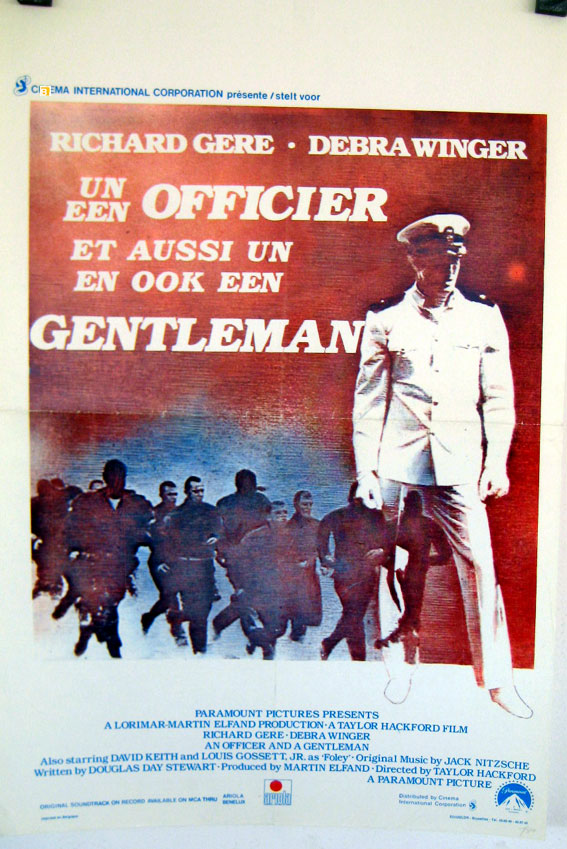 OFFICIER ET AUSSI UN GENTLEMAN